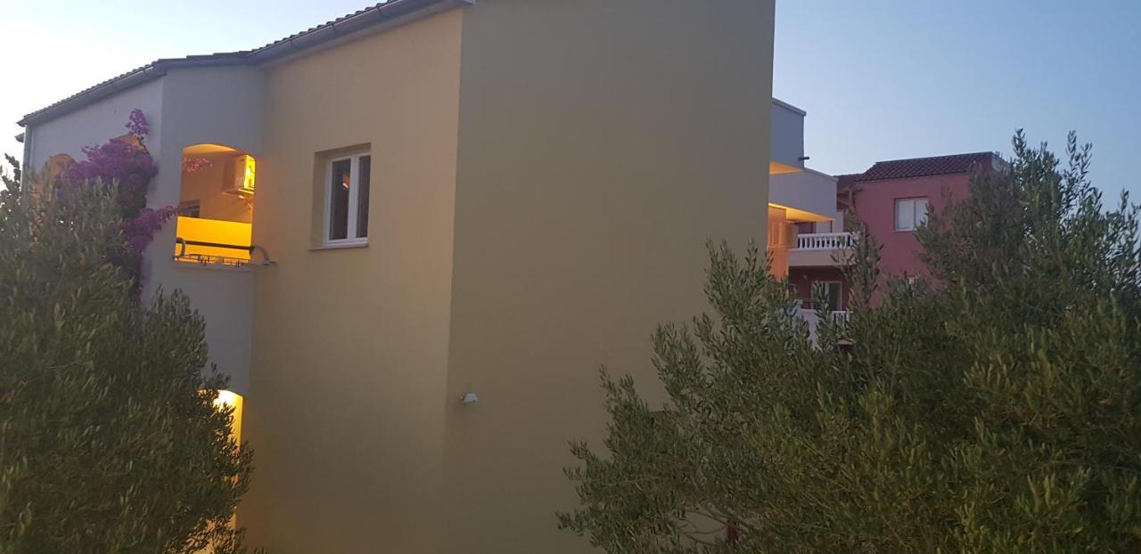 Apartmani Vranjkovic Vodice Exterior foto